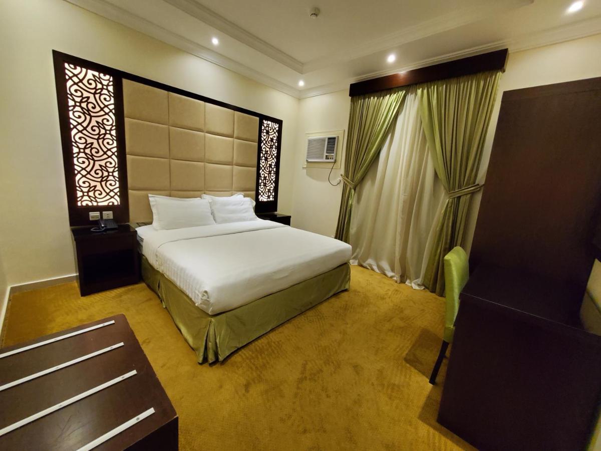 Quiet Dreams - Serviced Apartments Quarysh Branch เจดดาห์ ภายนอก รูปภาพ